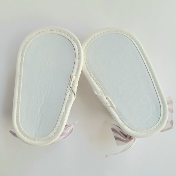 Esprit Sandals White Metallic Silver w/ Bow, 0-6M - Picture 7 of 7